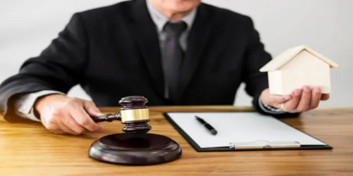 وکیل شکایت عدم انجام تعهد از سازنده